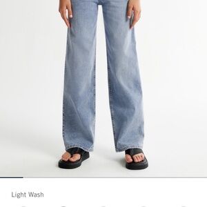 Abercrombie & Fitch 
High Rise
Wide Leg
Light Blue 
Size 7/8